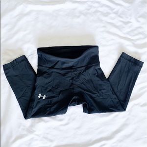 Under Armour XS Black Crop Athletic Leggings